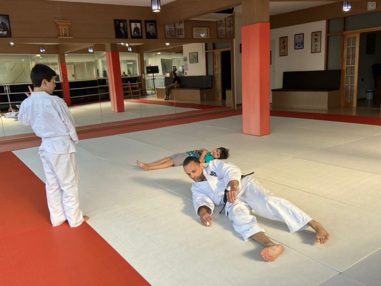 Aula de Judo - Renbukan Brasil - Escola de Artes Marciais - Cotia - São Paulo - Sensei Newton Modesto - Cotia - São Paulo - Aula de Judô Infantil