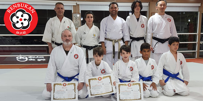 Aulas de karate e Graduação do Exame de Faixa