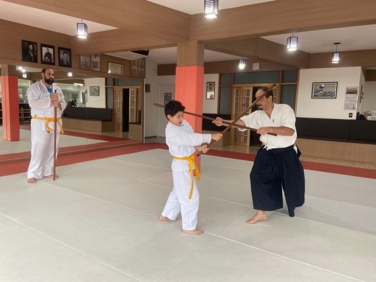 Aula de Aikido - Renbukan Brasil - Escola de Artes Marciais Japonesas - Sensei Djair Alves - Cotia - São Paulo