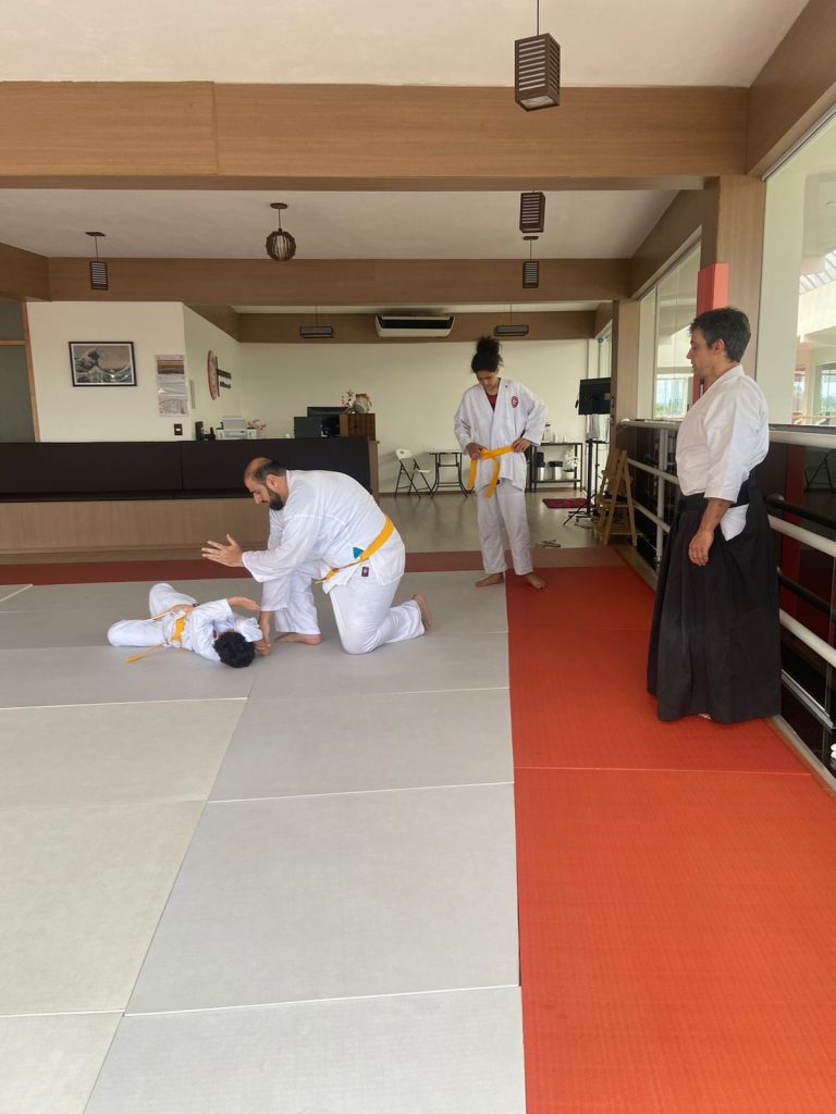 Aula de Aikido - Sensei Marcos Ruzzi -Renbukan Brasil - Cotia - São Paulo