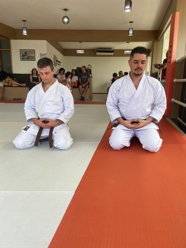 Exame de Faixa - Karate - Renbukan Brasil - Escola de Artes Marciais Japonesas - Cotia - São Paulo - Sensei Francisco Santiago - Arthur Duarte - Marcos Ruzzi