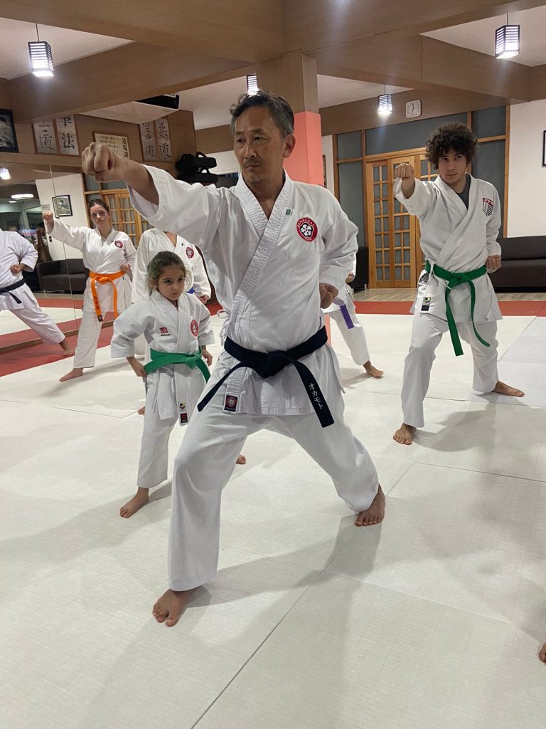Aula de Karate Shotokan - Sensei Francisco Santiago - Renbukan Brasil - Escola de Artes Marciais Japonesas - Cotia - São Paulo - Fiorella Bonaguro (5)