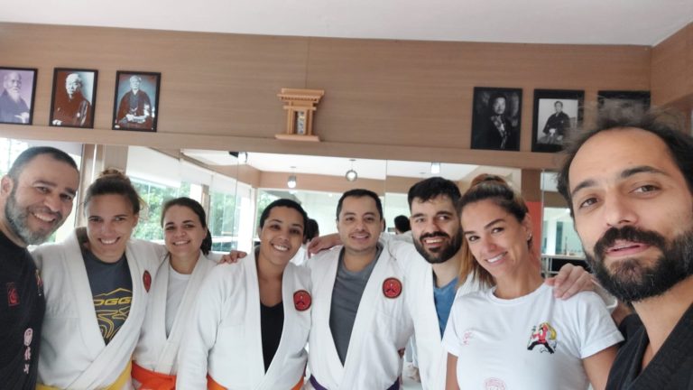 Aula de Karate - turmas Infantis - Sensei Roberto Nascimento - Escola Renbukan Brasil - Vargem Grande Paulista , São Paulo